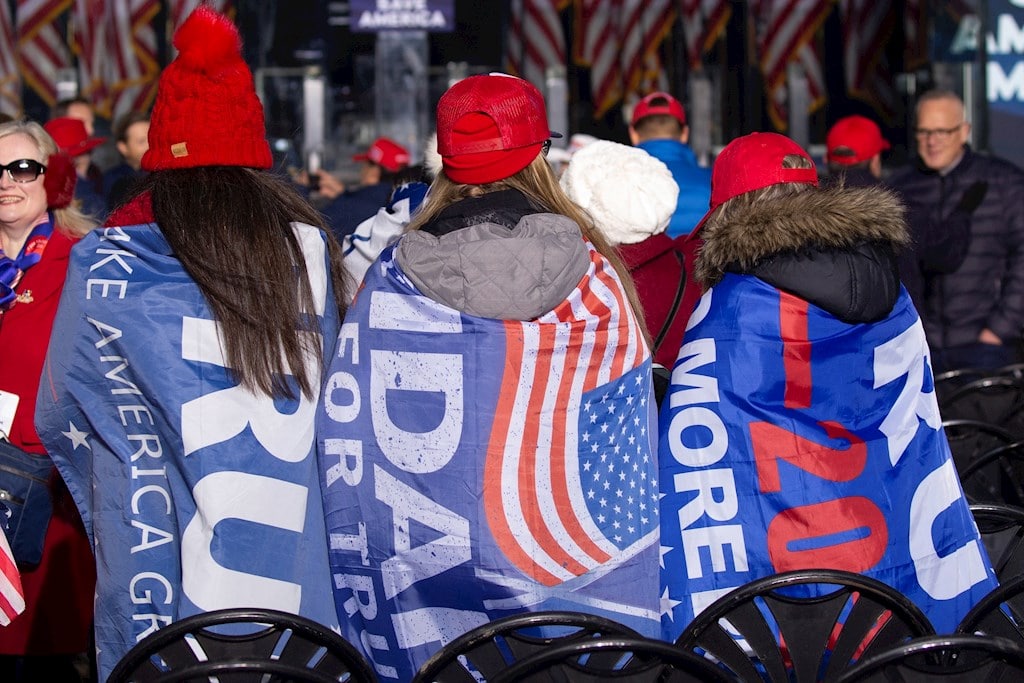 simpatizantes de Donald Trump en el asalto al congreso