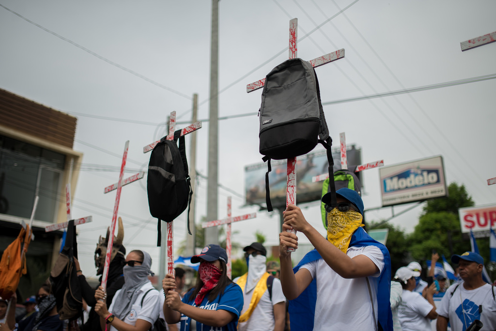 Estudiantes en marcha convocada por Coordinadora Universitaria y otros movimientos