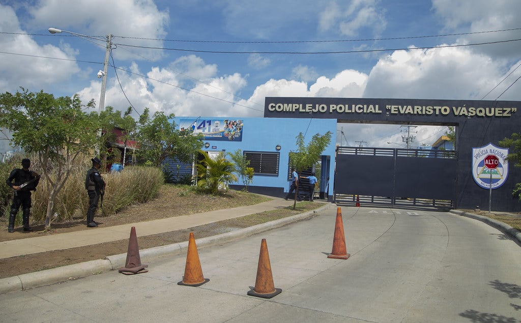familiares de detenidos, Nuevo Chipote, rehenes electorales, familiares visitan presos políticos