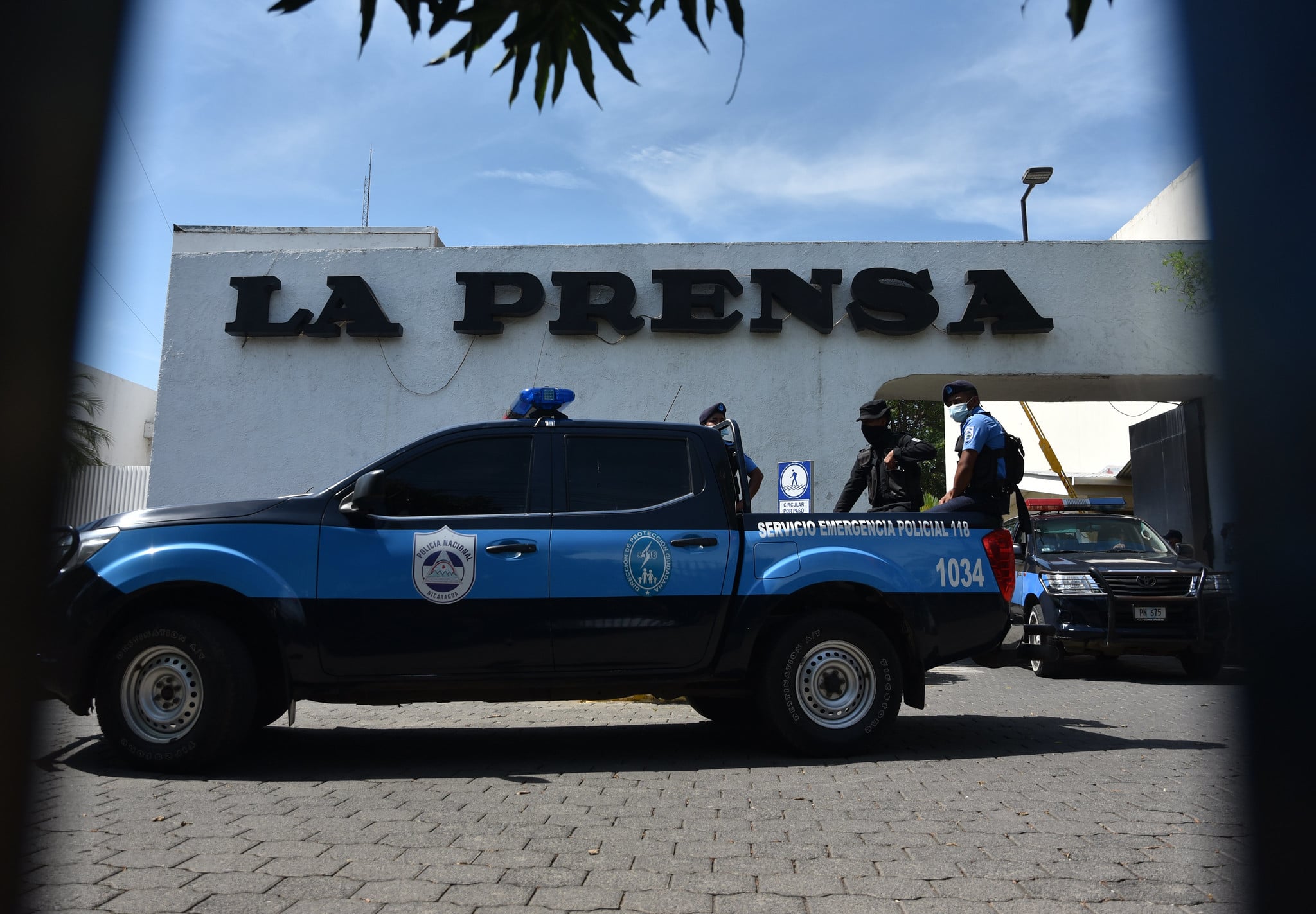 toma policial La Prensa