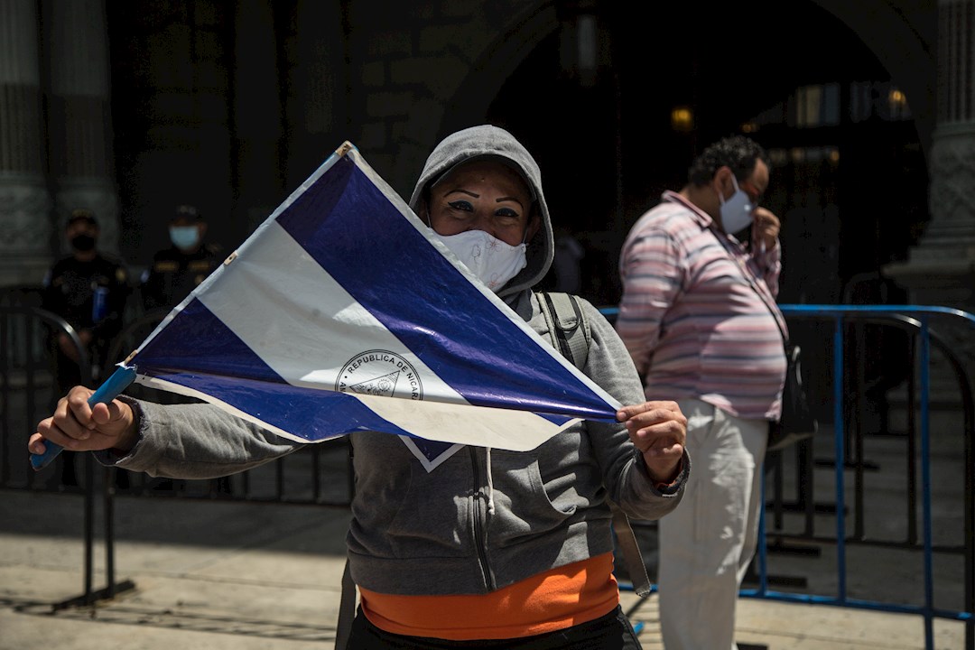 Nicaragüenses piden ayuda para regresar