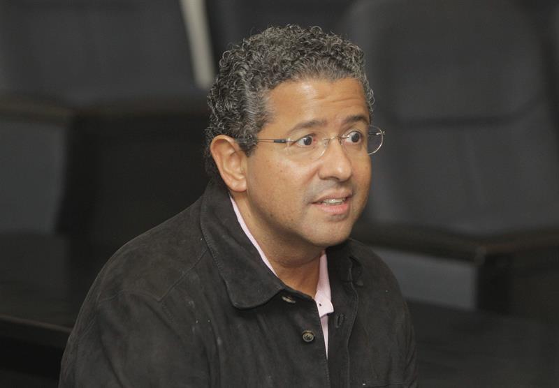 Fotografía de archivo del 24 de noviembre de 2014 del expresidente salvadoreño Francisco Flores en una audiencia en San Salvador. EFE/Oscar Rivera