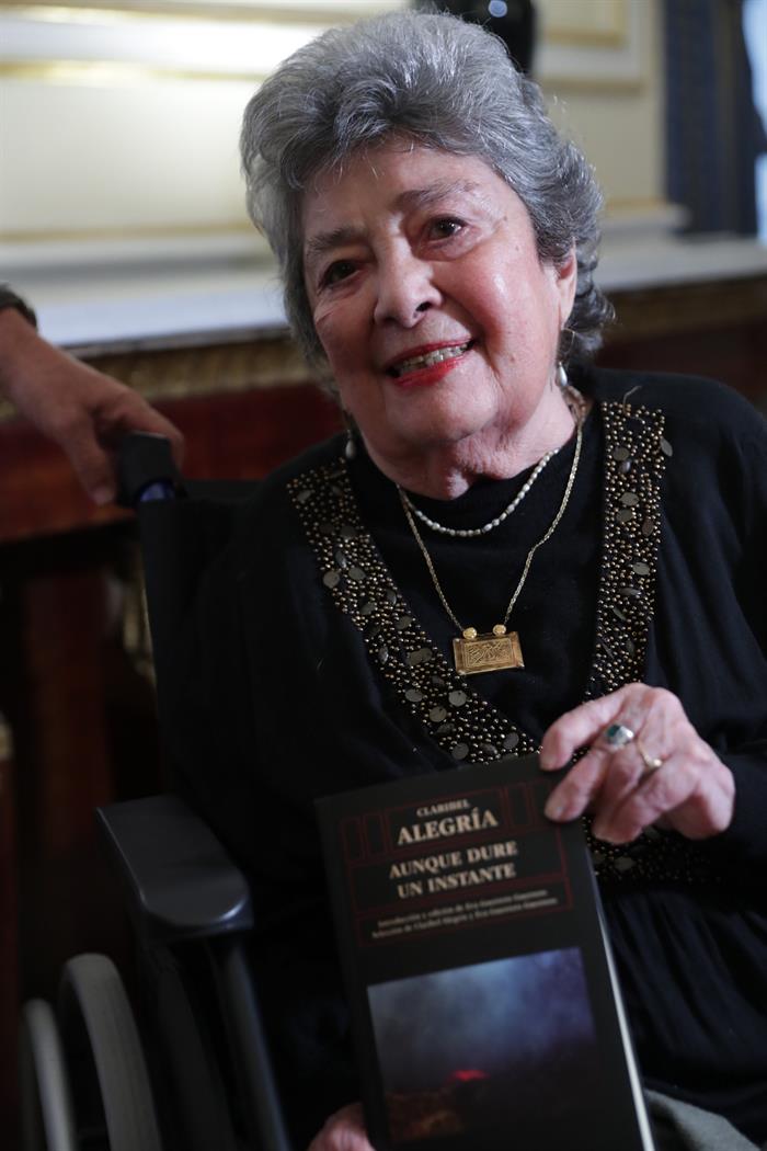 Claribel Alegría