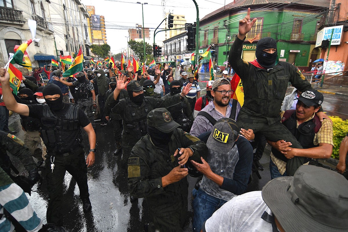 Policías en protesta en Bolivia