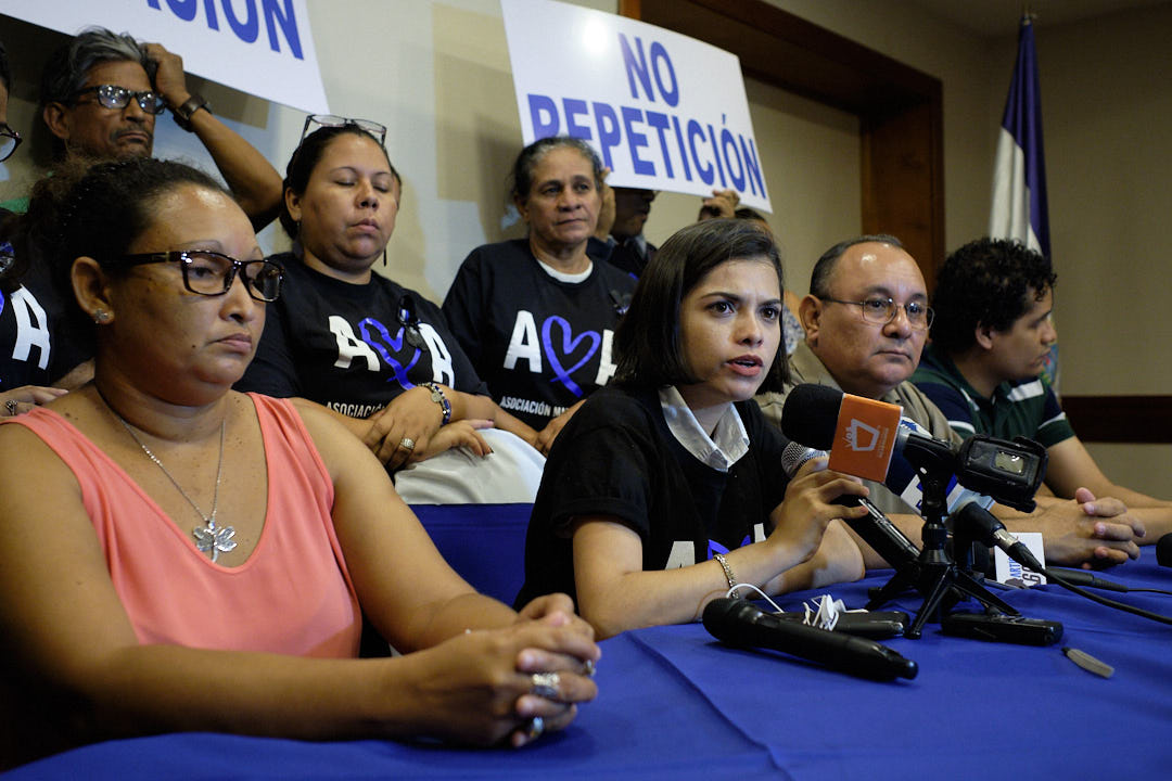 La Asociación Madres de Abril brindó una conferencia de prensa para exponer la necesidad de formar parte de la negociación entre el Gobierno y la Alianza Cívica y poner en la palestra el tema de verdad y justicia. Foto: Carlos Herrera.