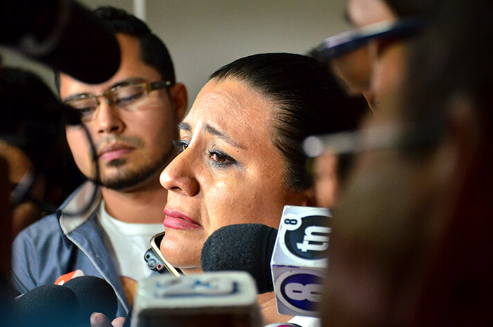 Sandra González, madre de Lizandra Jarquín, al final de la audiencia preliminar celebrada este viernes en los Juzgados de Managua. Confidencial/Xochilt Martínez