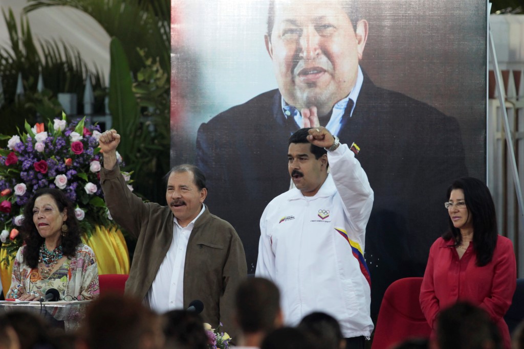 Daniel Ortega junto a Nicolás Maduro en un acto oficial en Managua. D.U. | Confidencial.