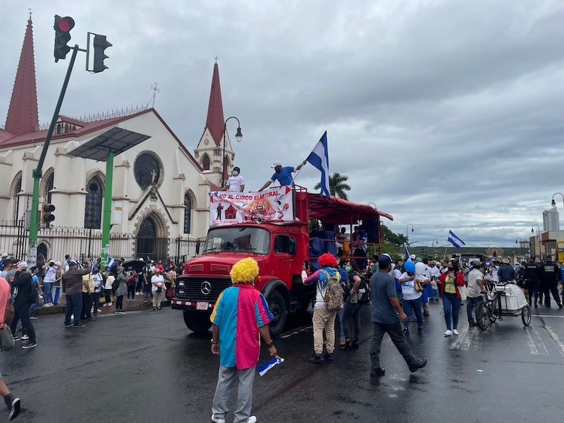 Nicaragüenses en Costa Rica marcharon