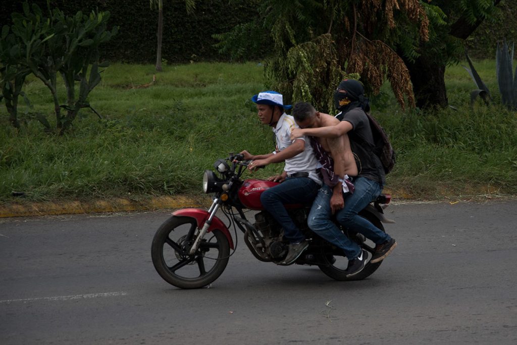 En la marcha de las flores hubo un muerto y nueve heridos. Carlos Herrera | Confidencial