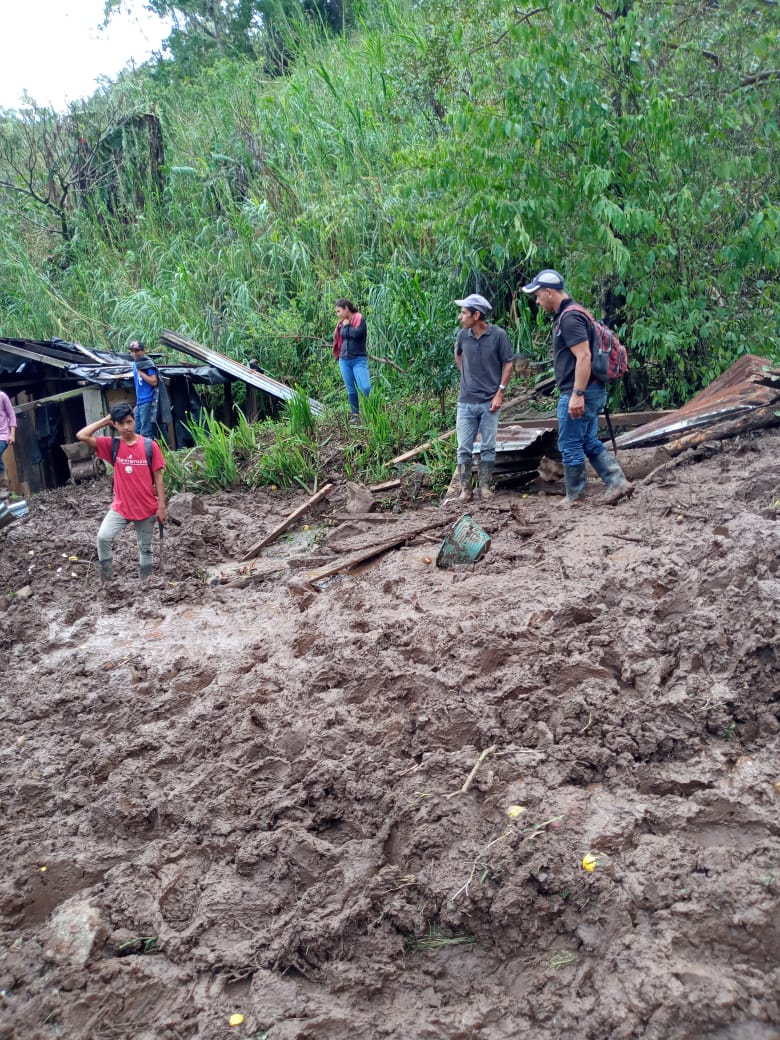 Deslave en Macizo de Peñas Blancas