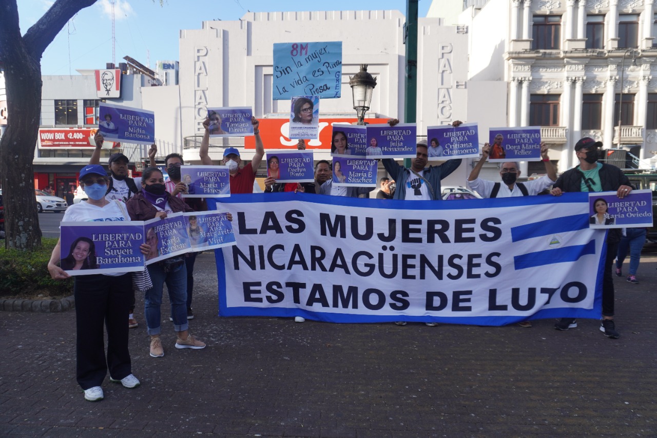 exigen la libertad de las presas políticas