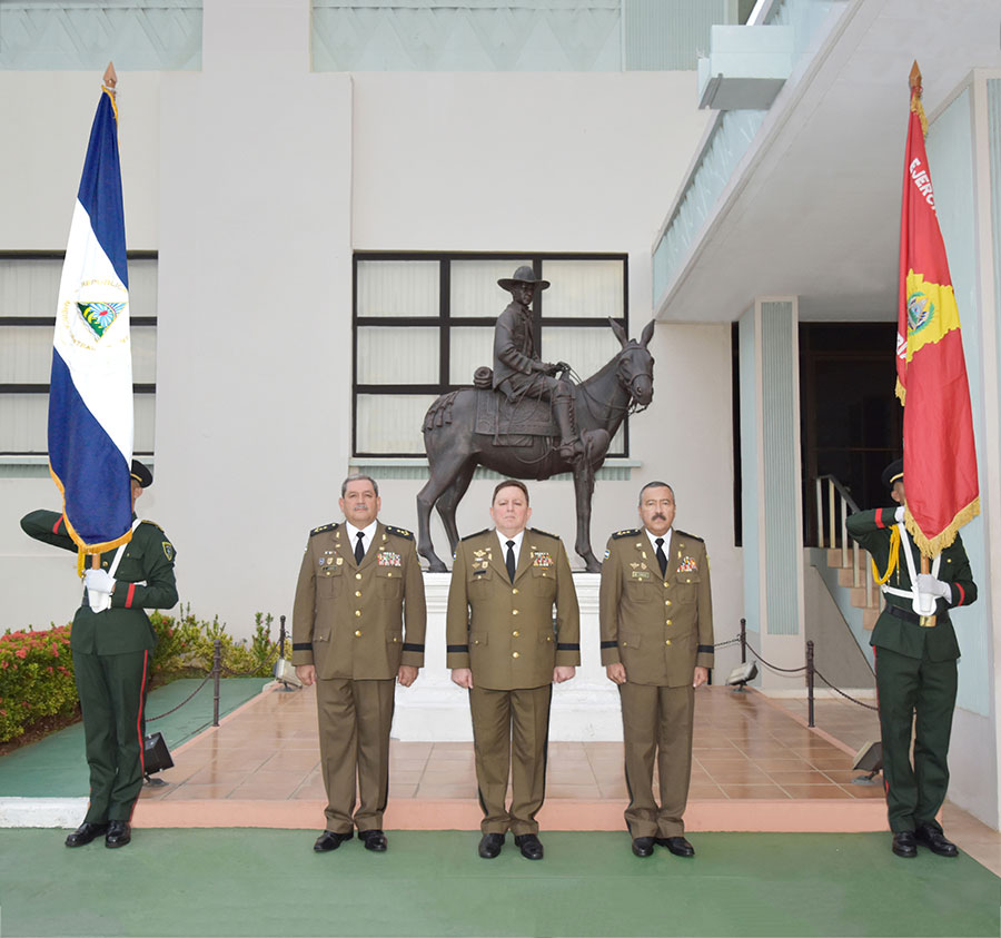 mando del ejército de nicaragua