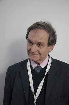 Retrato de Roger Penrose.