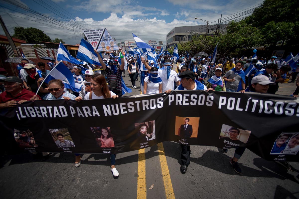 El informe del Comité de presas y presos políticos fue entregado a Luis Almagro, secretario general de la OEA. Carlos Herrera | Confidencial