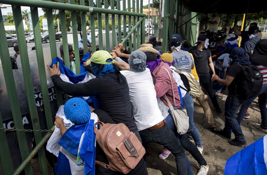 protesta UCA